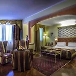 Lvg Collection - La Bussola 4*