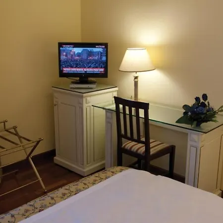 Lvg Collection - La Bussola Hotel Novara