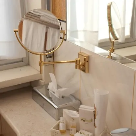 Lvg Collection - La Bussola Hotel