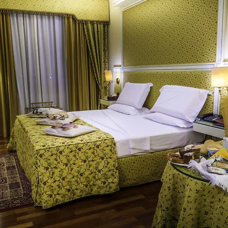 Lvg Collection - La Bussola 4*