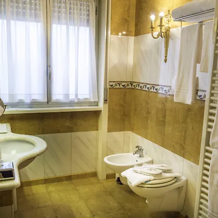 Lvg Collection - La Bussola Novara