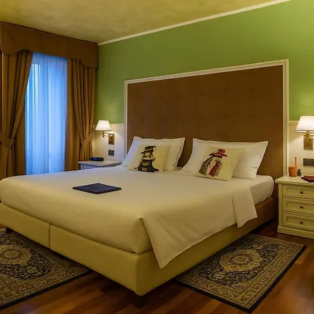Lvg Collection - La Bussola Hotel
