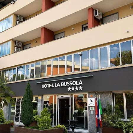 Lvg Collection - La Bussola 4* ノヴァーラ