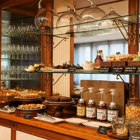 Hotel La Bussola 4*