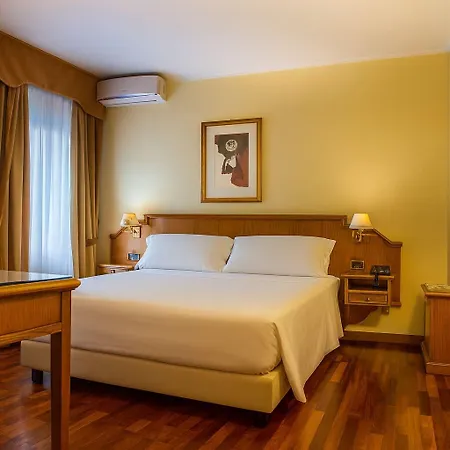 Lvg Collection - La Bussola Hotel