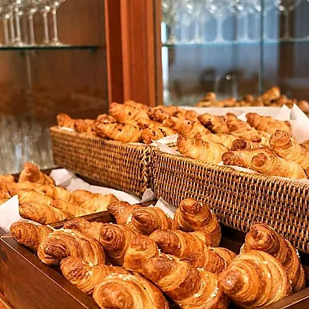 Lvg Collection - La Bussola Hotel Novara