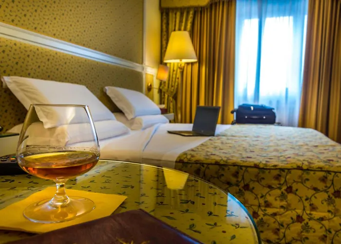 Lvg Collection - La Bussola Hotel Novara