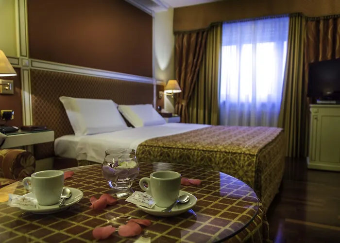 Hotel Lvg Collection - La Bussola 4*