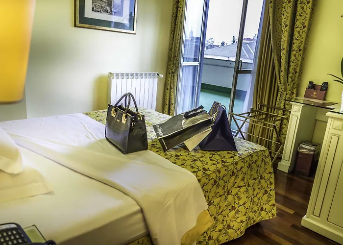 La Bussola 4* Novara