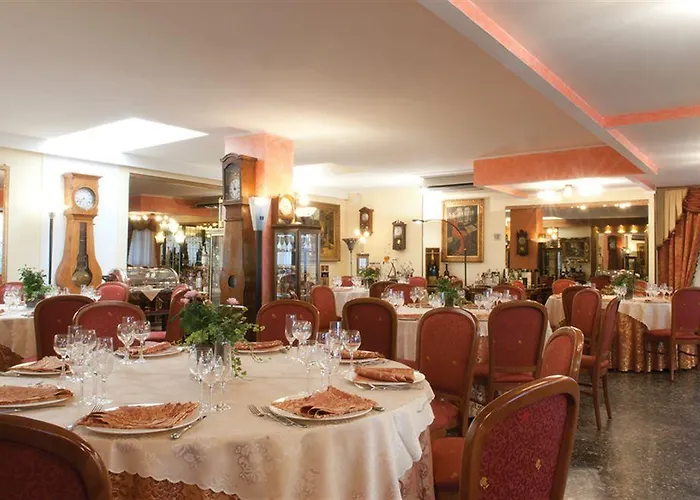La Bussola Hotel