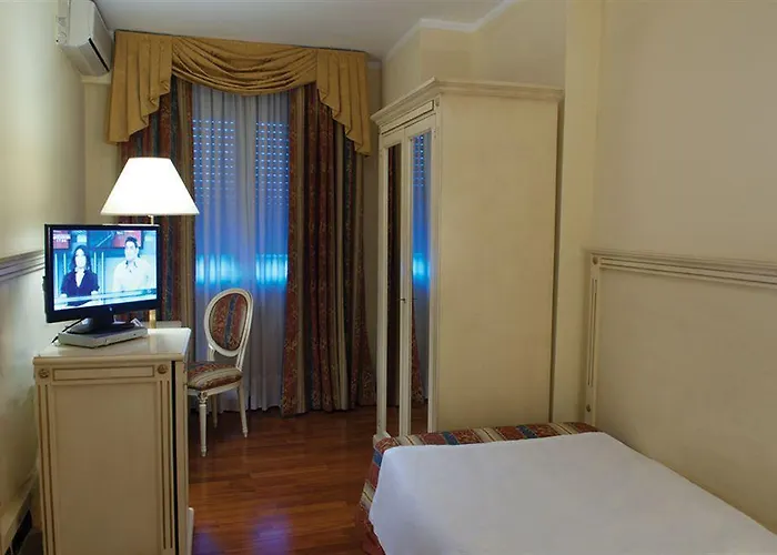 Otel Lvg Collection - La Bussola Novara
